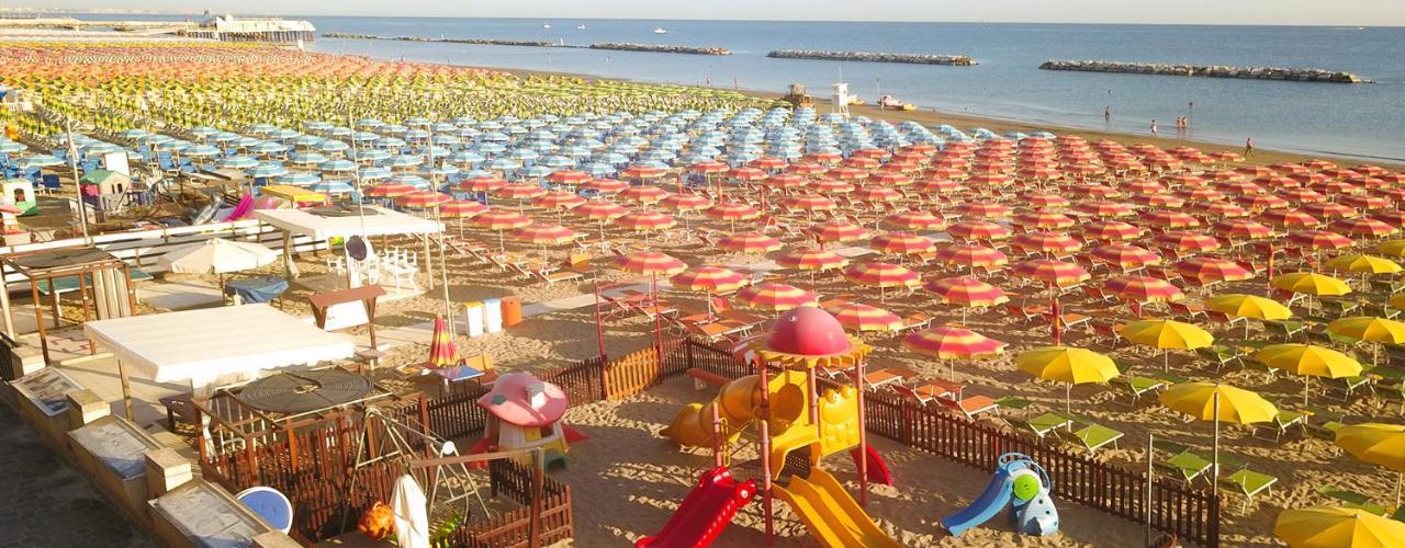 Hotel Atlantic & Spa Gabicce Mare Eksteriør billede
