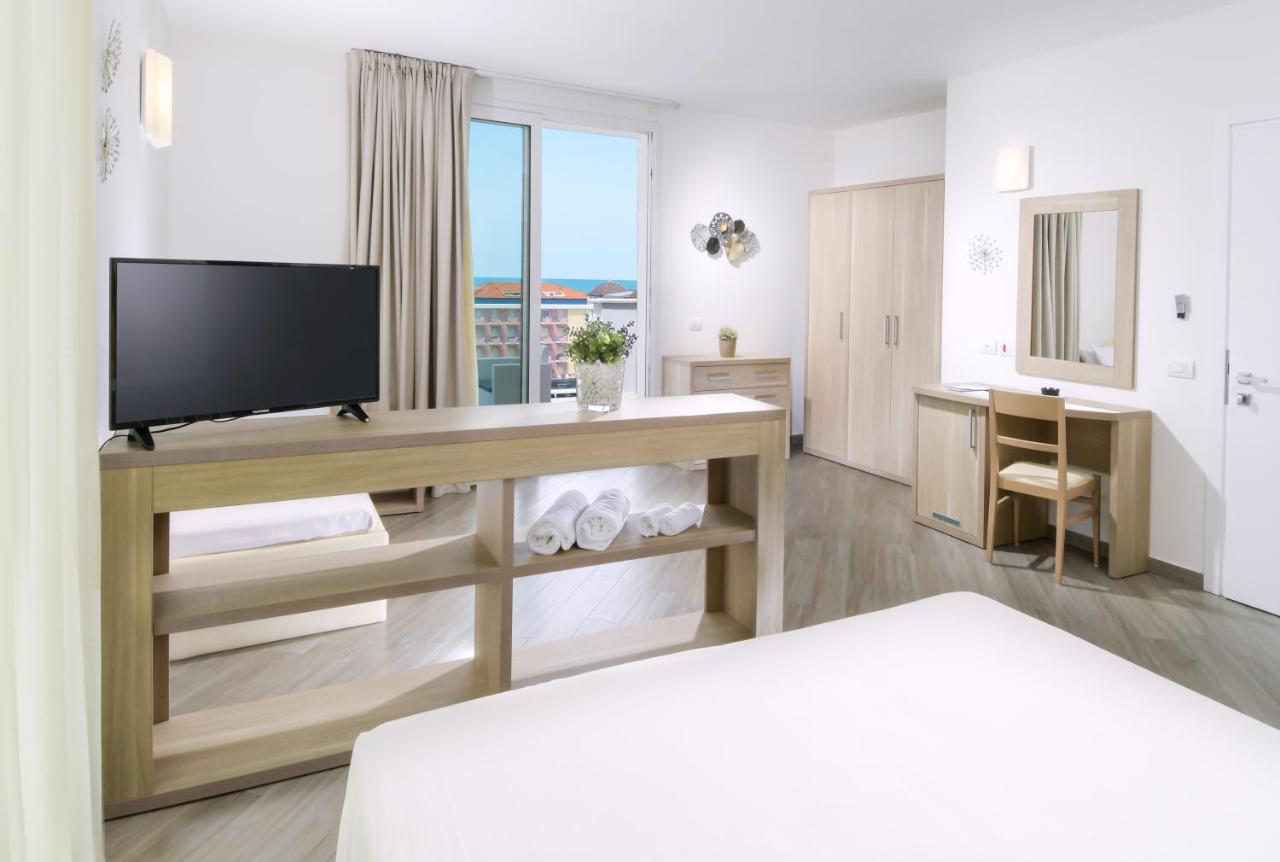 Hotel Atlantic & Spa Gabicce Mare Eksteriør billede