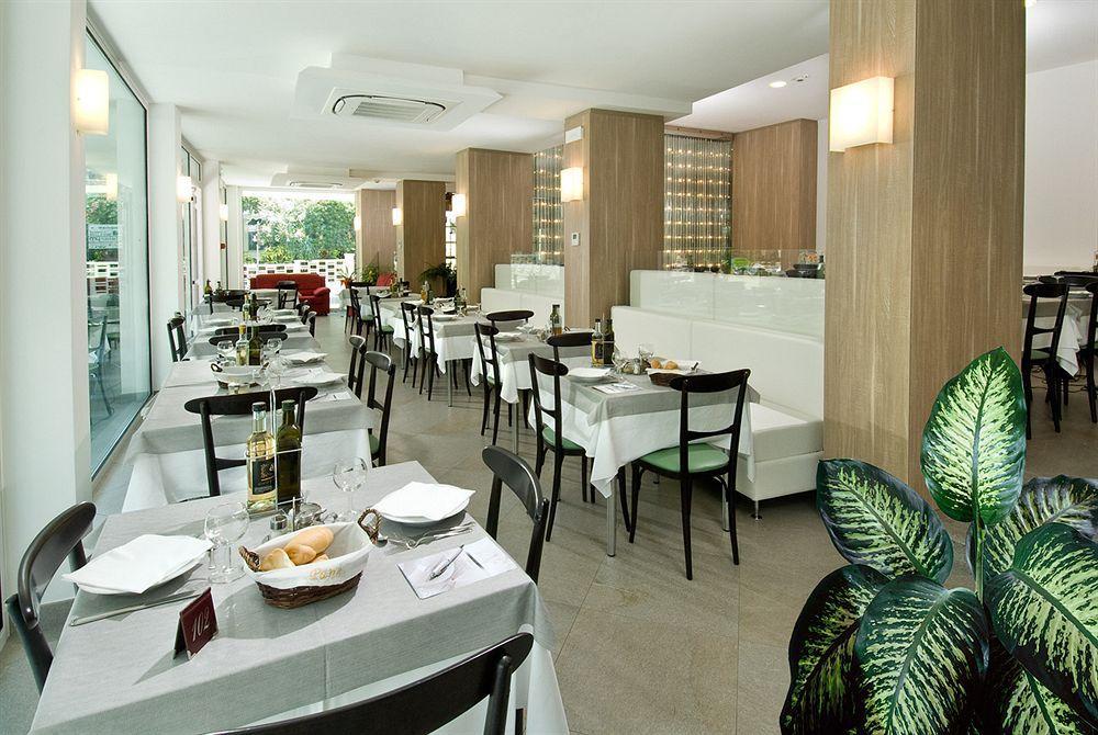 Hotel Atlantic & Spa Gabicce Mare Eksteriør billede