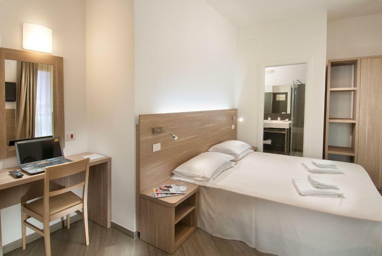 Hotel Atlantic & Spa Gabicce Mare Eksteriør billede